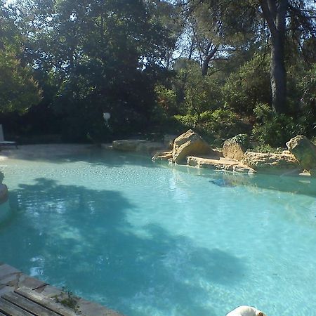 La Bousquatiere Bed & Breakfast Piolenc Rom bilde